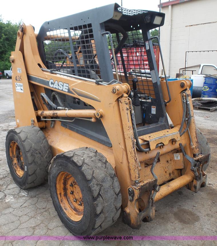 image for item L4928 2005 Case 435 skid steer