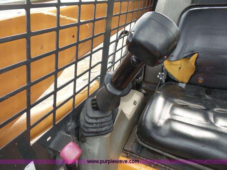 image for item L4928 2005 Case 435 skid steer