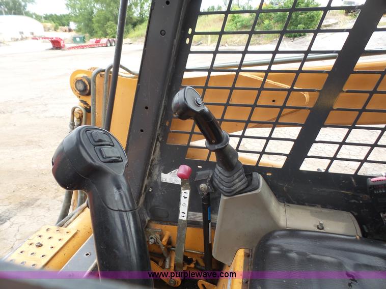 image for item L4928 2005 Case 435 skid steer