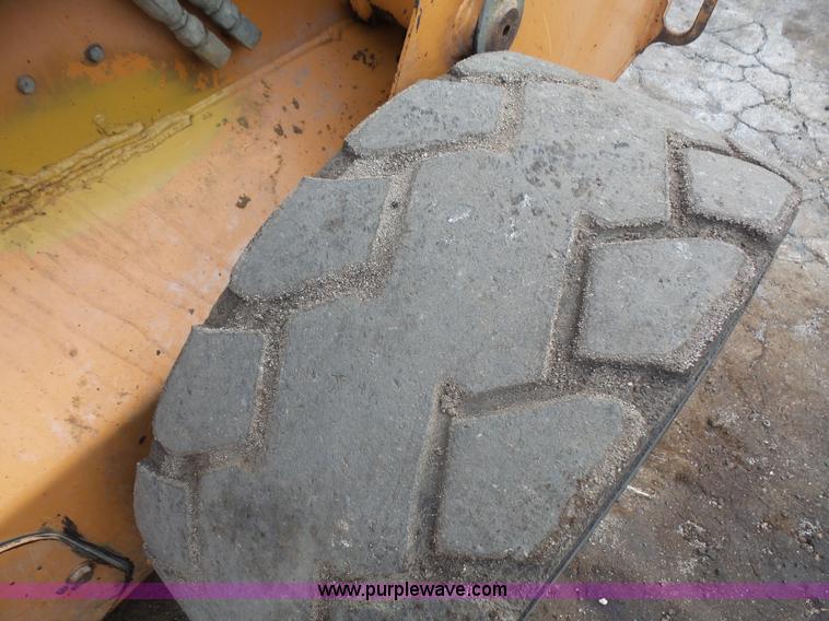 image for item L4928 2005 Case 435 skid steer