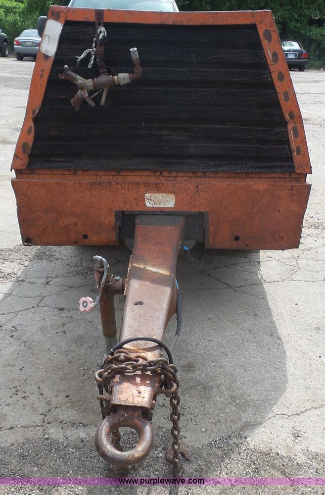 image for item L4937 1982 Gardner Denver D100 air compressor