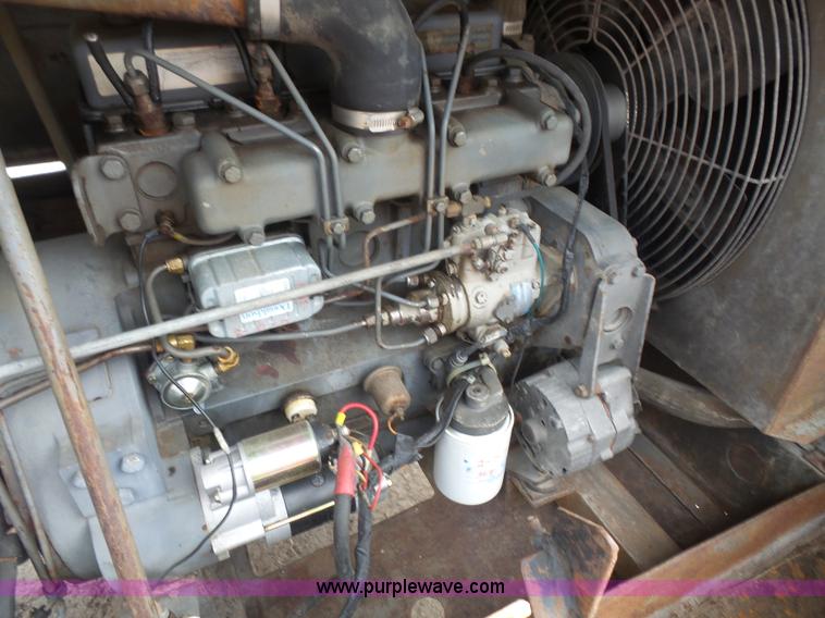 image for item L4937 1982 Gardner Denver D100 air compressor