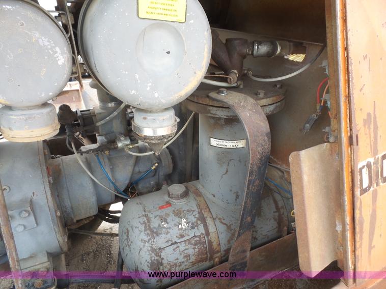 image for item L4937 1982 Gardner Denver D100 air compressor