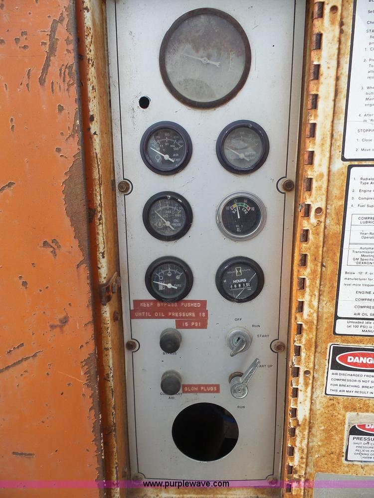 image for item L4937 1982 Gardner Denver D100 air compressor