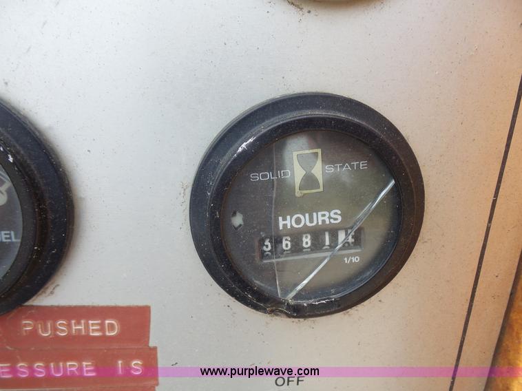 image for item L4937 1982 Gardner Denver D100 air compressor