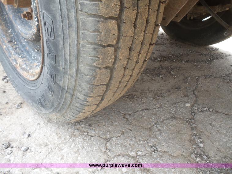 image for item L4937 1982 Gardner Denver D100 air compressor