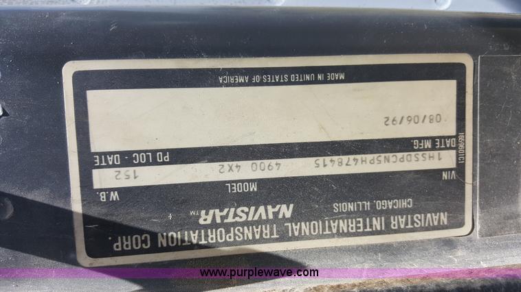 image for item L5894 1993 International 4900 truck with trailer