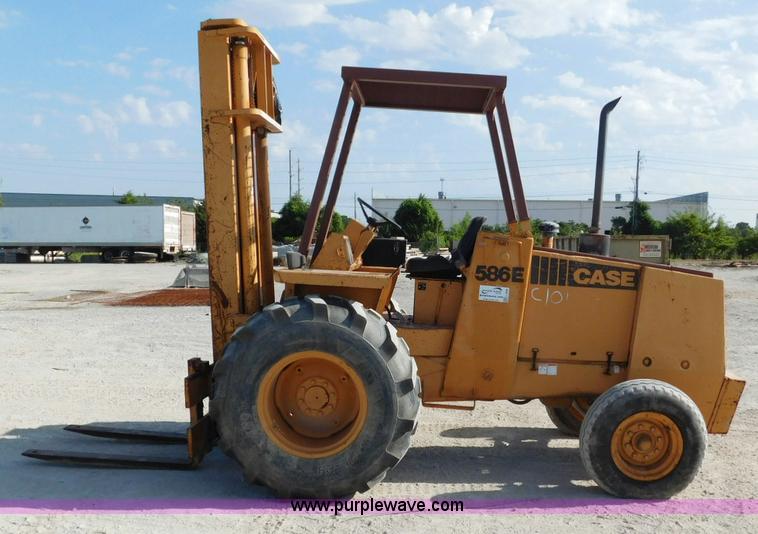 image for item L5896 1994 Case 586E forklift