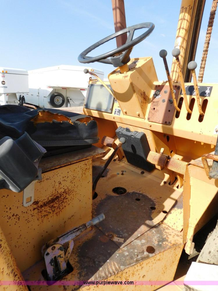 image for item L5896 1994 Case 586E forklift