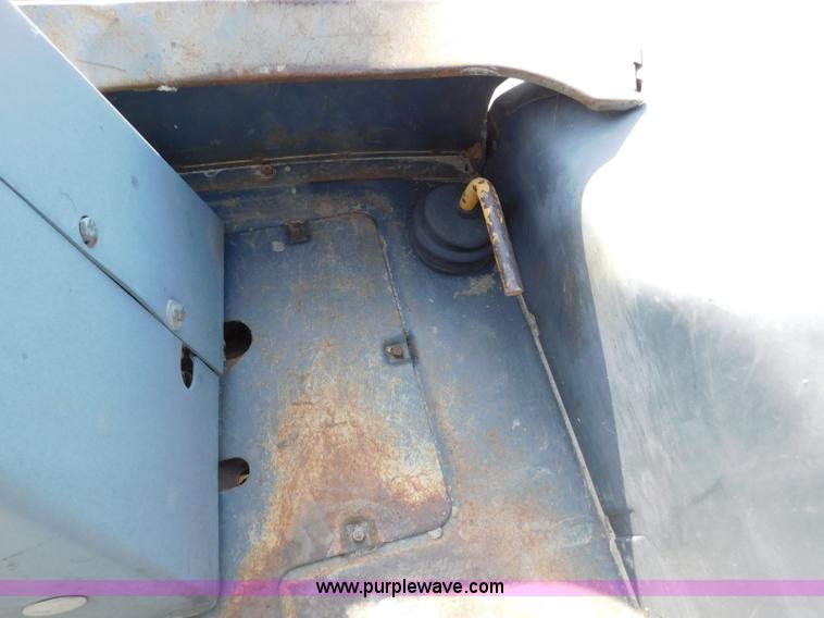 image for item L5898 1998 Case 580L backhoe