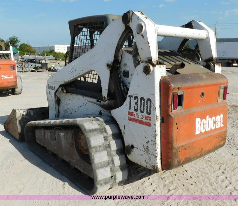 image for item L5899 2005 Bobcat T300 Turbo skid steer