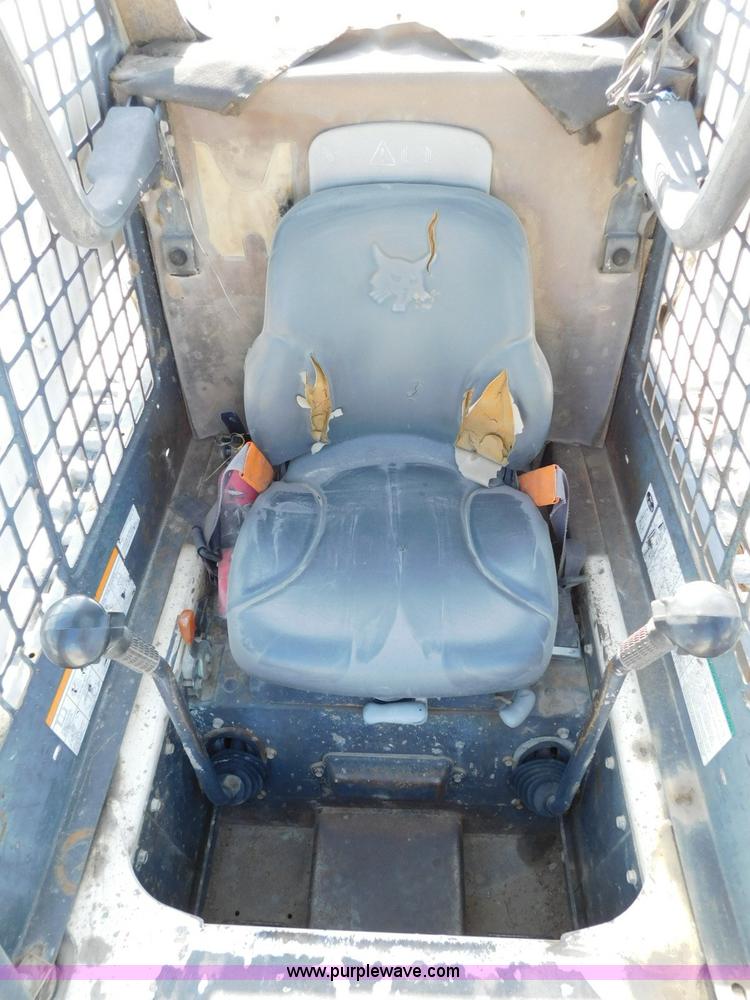 image for item L5899 2005 Bobcat T300 Turbo skid steer