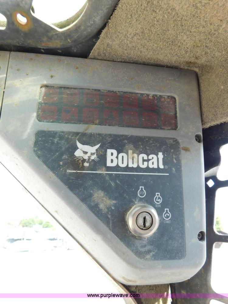 image for item L5899 2005 Bobcat T300 Turbo skid steer