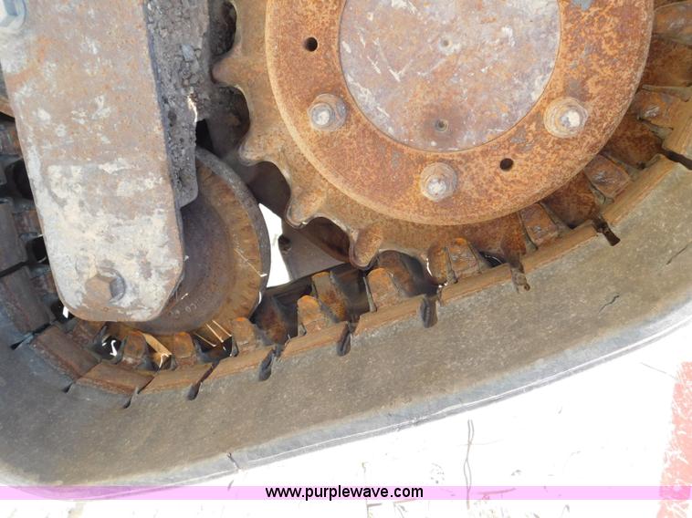 image for item L5899 2005 Bobcat T300 Turbo skid steer