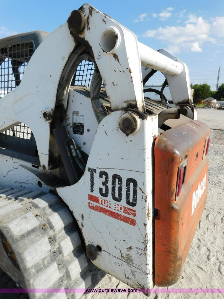 image for item L5899 2005 Bobcat T300 Turbo skid steer