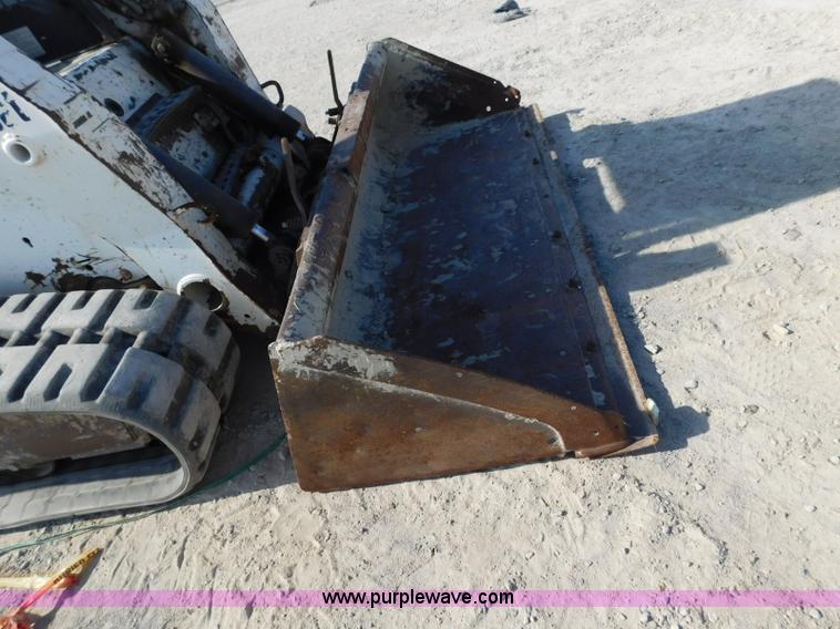 image for item L5899 2005 Bobcat T300 Turbo skid steer