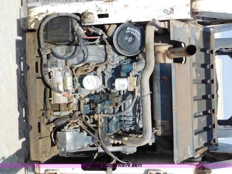 image for item L5899 2005 Bobcat T300 Turbo skid steer