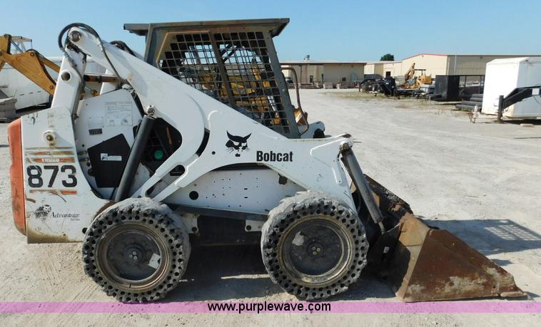 image for item L5900 1999 Bobcat 873F Turbo skid steer