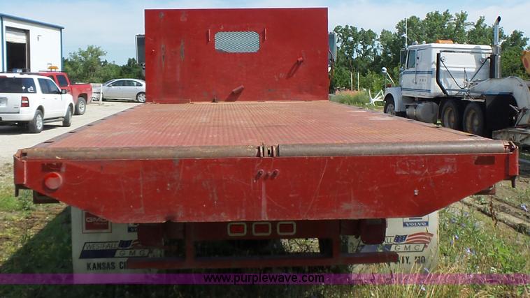 image for item L6106 1994 International 4900 flatbed dump truck