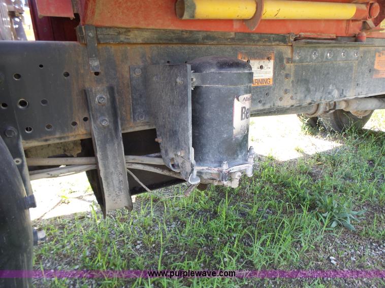 image for item L6106 1994 International 4900 flatbed dump truck