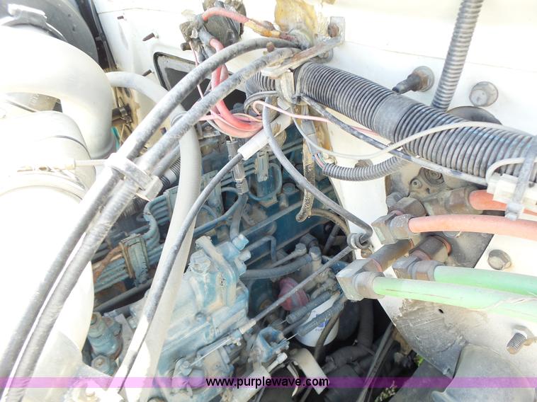 image for item L6106 1994 International 4900 flatbed dump truck