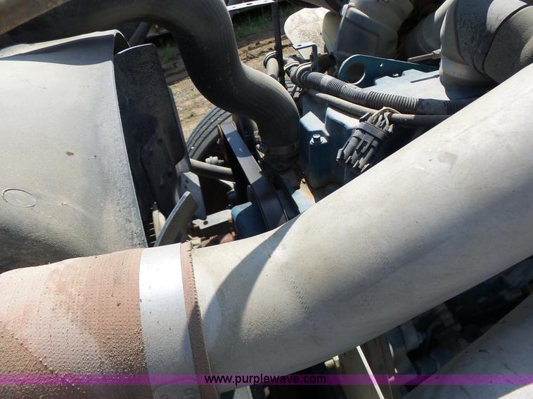 image for item L6106 1994 International 4900 flatbed dump truck