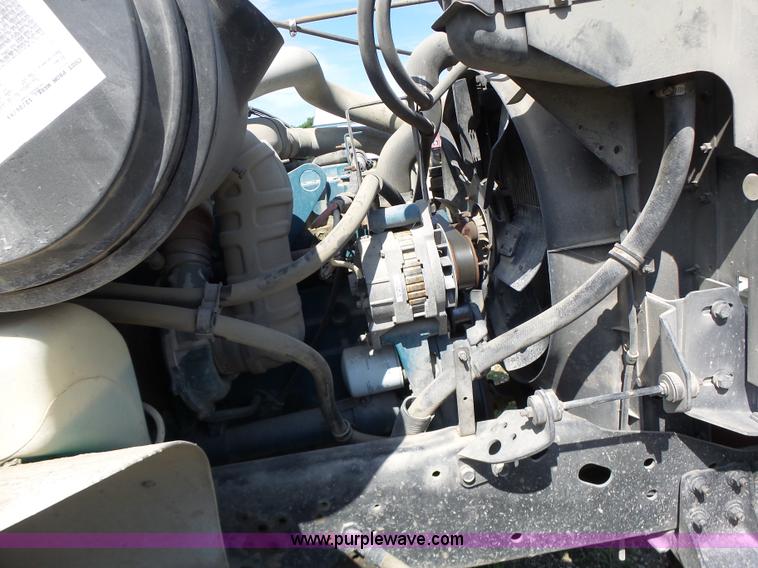 image for item L6106 1994 International 4900 flatbed dump truck