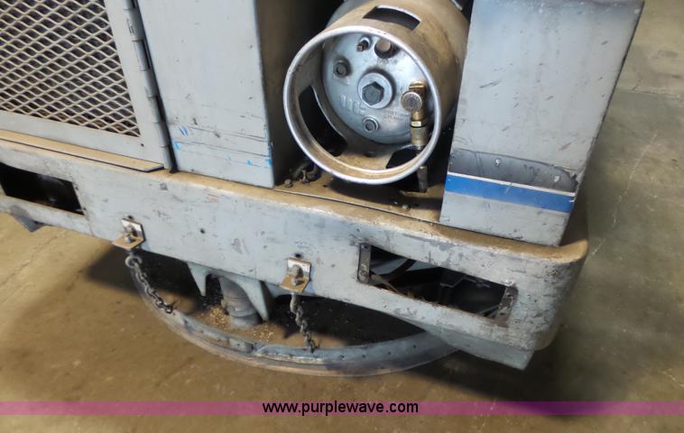 image for item L6120 Clarke 505-208 floor scrubber