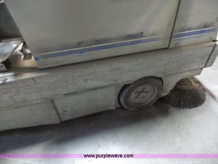 image for item L6120 Clarke 505-208 floor scrubber