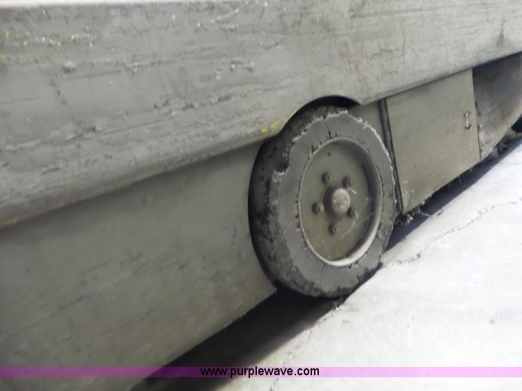 image for item L6120 Clarke 505-208 floor scrubber