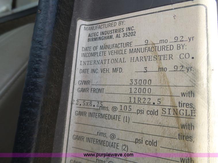 image for item L6160 1992 International 4900 bucket truck