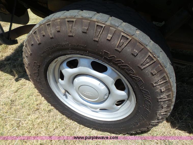 image for item L6595 2010 Ford F150 SuperCab pickup truck