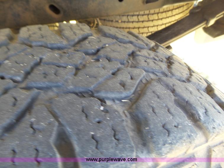 image for item L6595 2010 Ford F150 SuperCab pickup truck