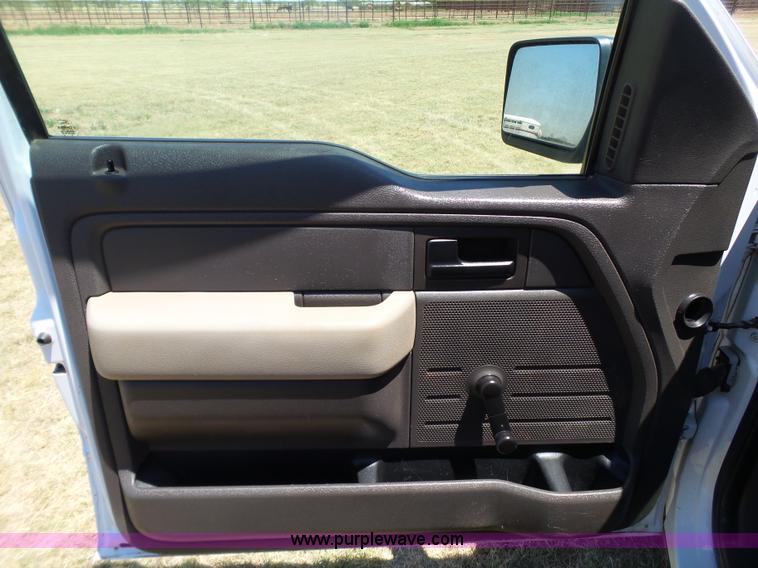 image for item L6595 2010 Ford F150 SuperCab pickup truck