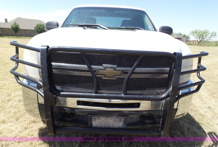 image for item L6596 2007 Chevrolet Silverado 2500HD Ext. Cab pickup truck