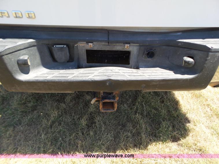 image for item L6596 2007 Chevrolet Silverado 2500HD Ext. Cab pickup truck