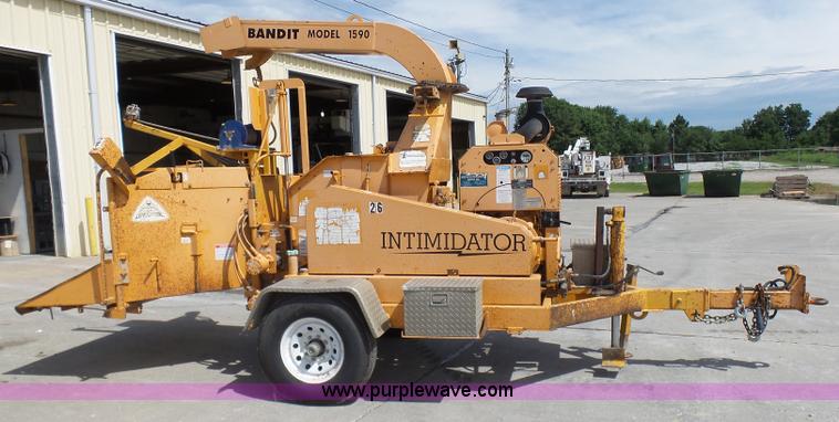 image for item N9401 2003 Bandit 1590 Intimidator wood chipper