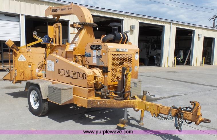 image for item N9401 2003 Bandit 1590 Intimidator wood chipper