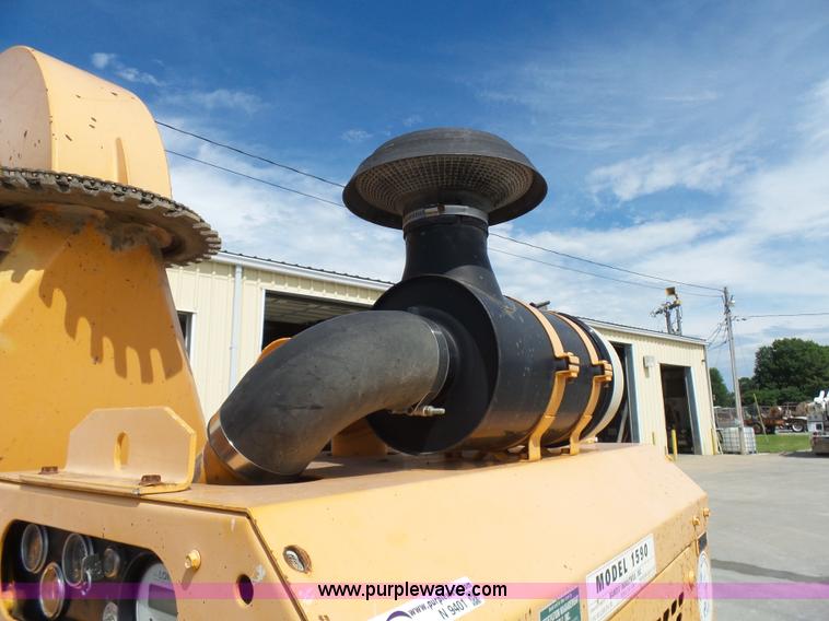 image for item N9401 2003 Bandit 1590 Intimidator wood chipper