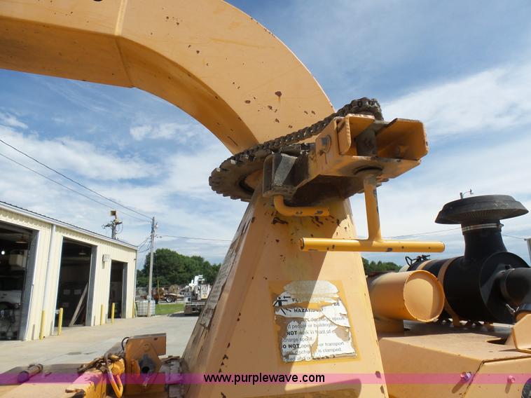 image for item N9401 2003 Bandit 1590 Intimidator wood chipper