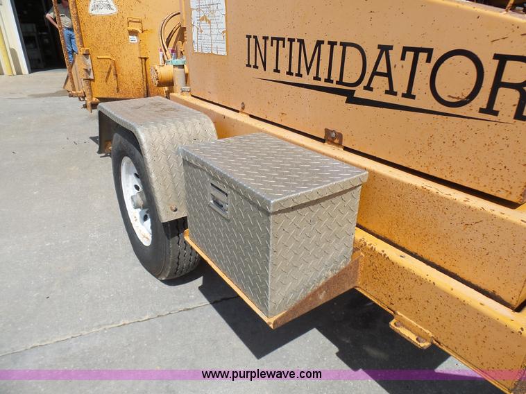 image for item N9401 2003 Bandit 1590 Intimidator wood chipper