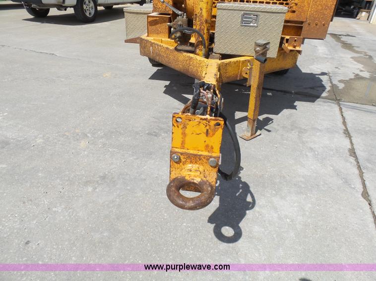 image for item N9401 2003 Bandit 1590 Intimidator wood chipper