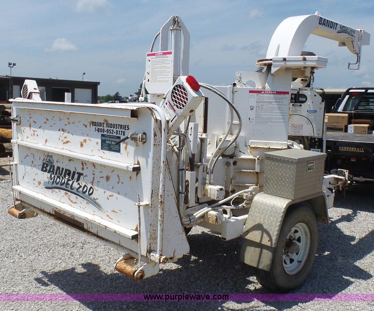 image for item N9456 2004 Bandit 200 wood chipper