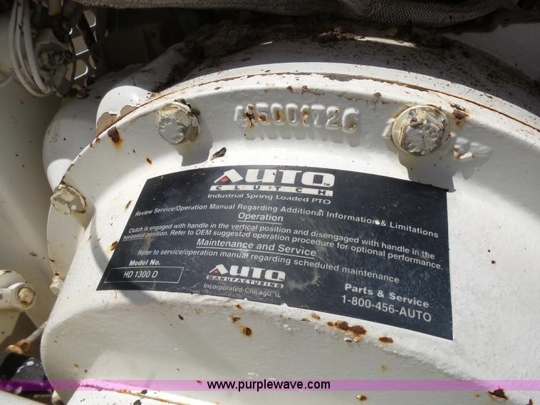 image for item N9456 2004 Bandit 200 wood chipper