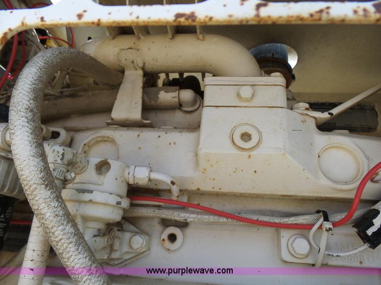 image for item N9456 2004 Bandit 200 wood chipper