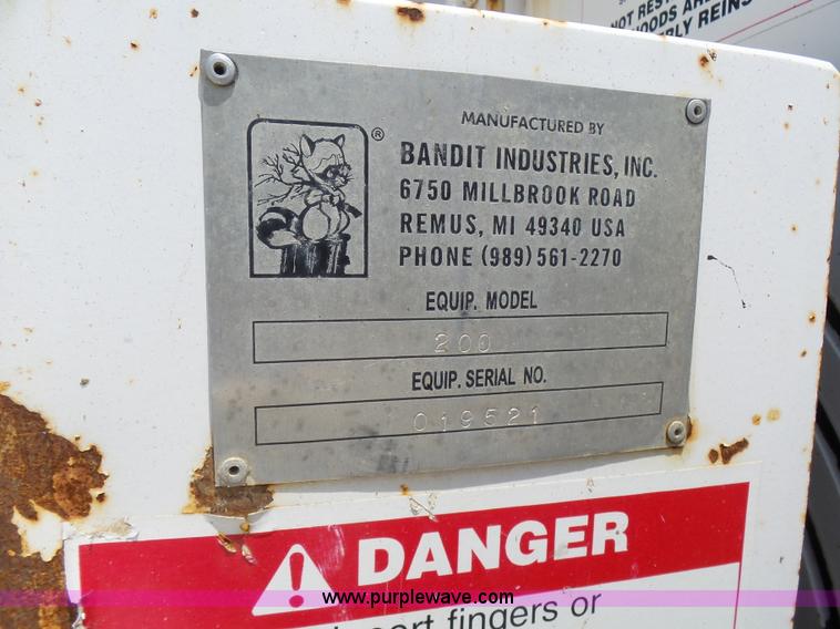 image for item N9456 2004 Bandit 200 wood chipper