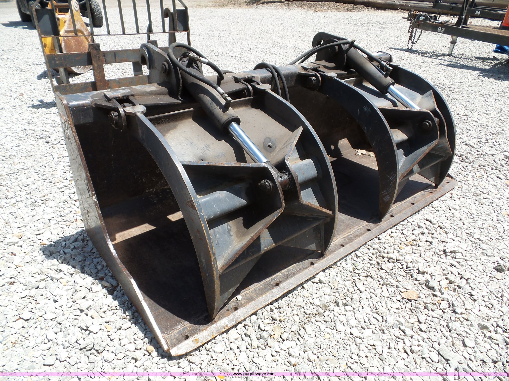 Backhoe grapple bucket in Merriam, KS Item BG9438 sold Purple Wave