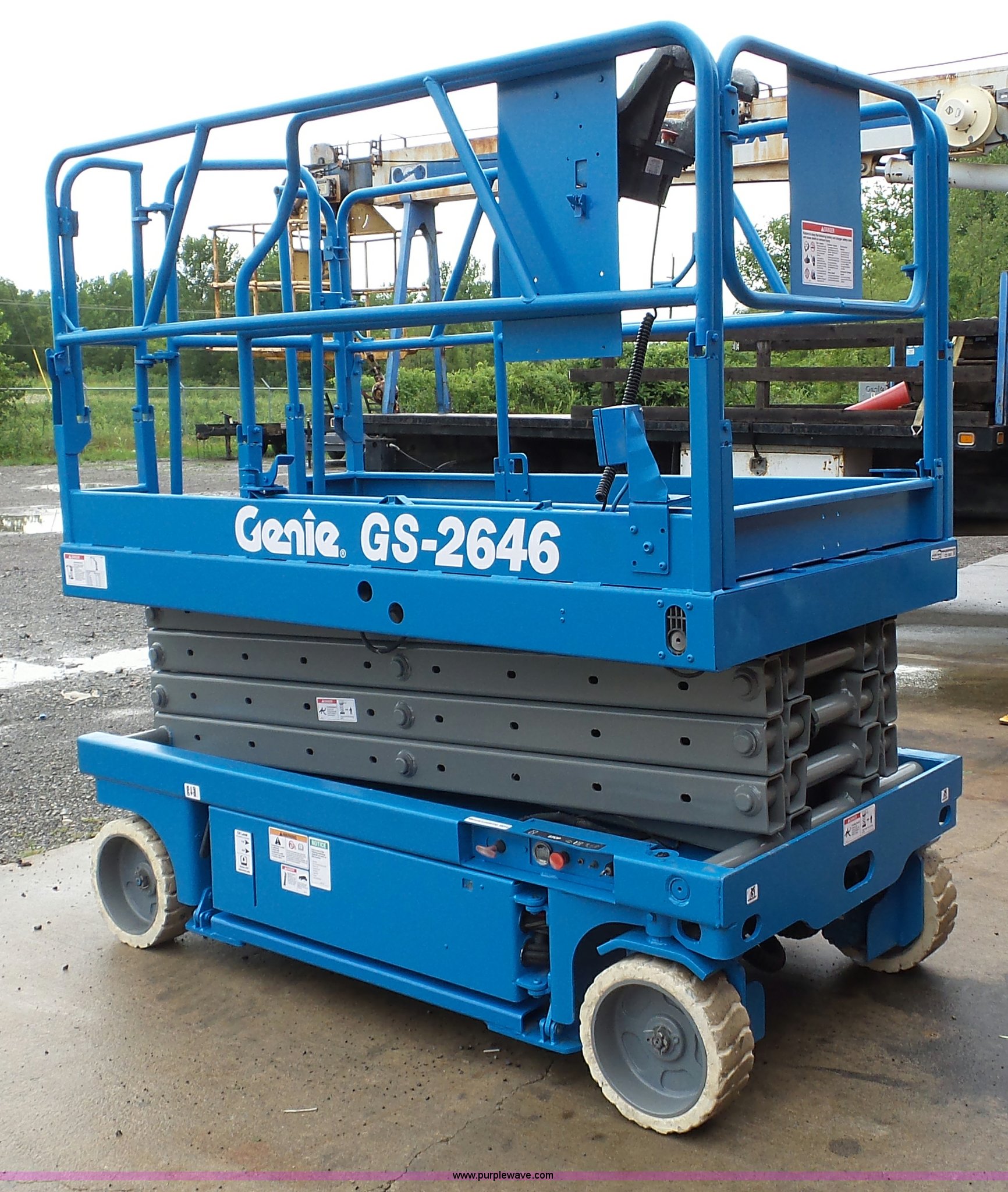 2000 Genie GS2646 scissor lift in Cape Girardeau, MO Item CD9501