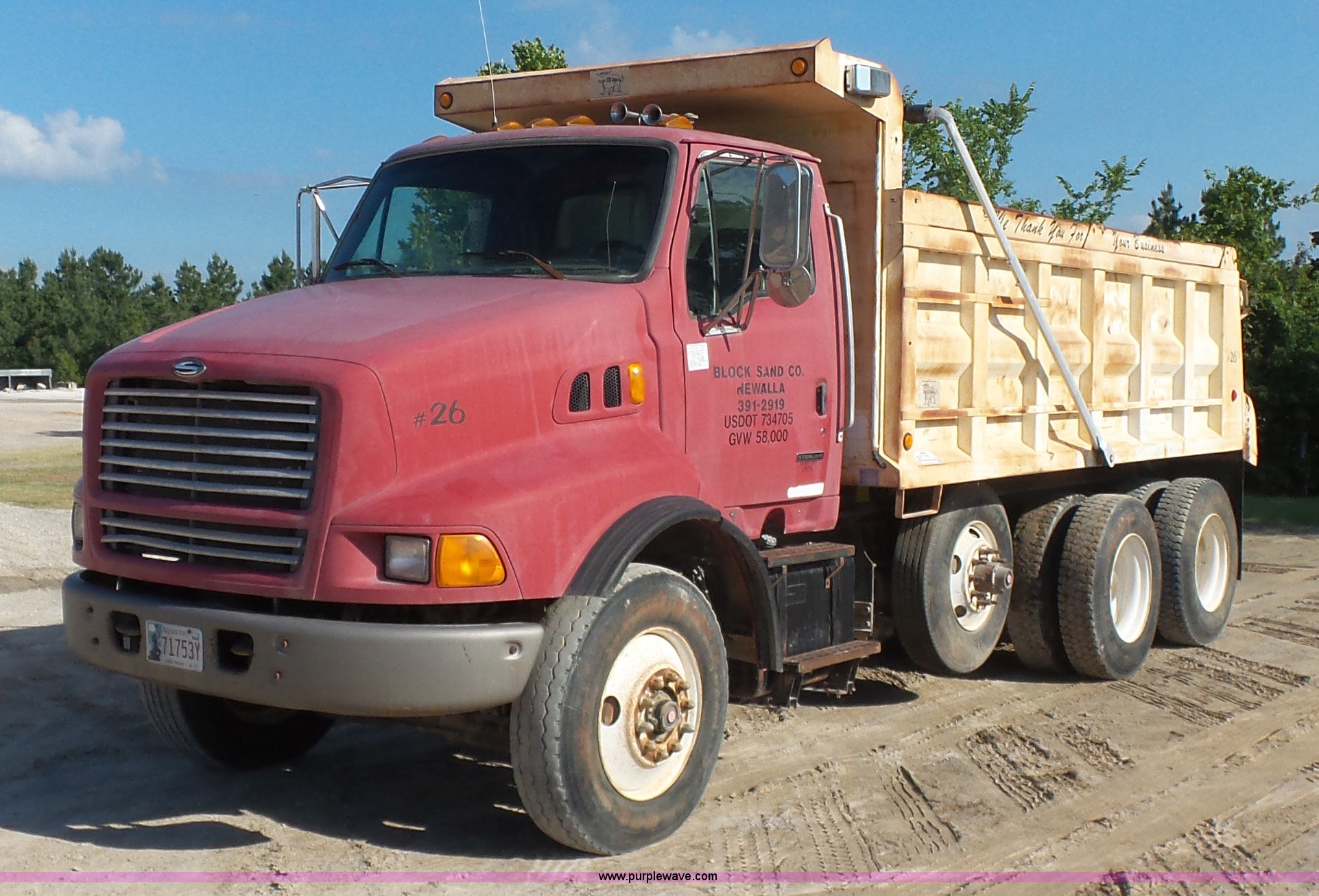 1999 Sterling L8513 dump truck in McLoud, OK Item K7120 sold Purple