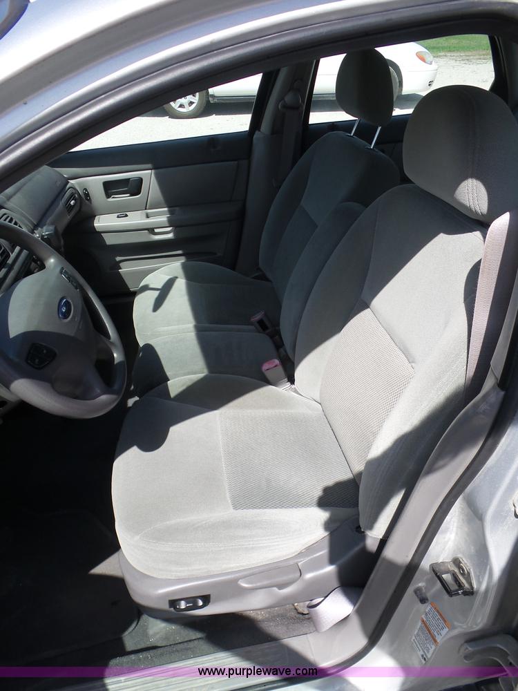 image for item AG9173 2003 Ford Taurus